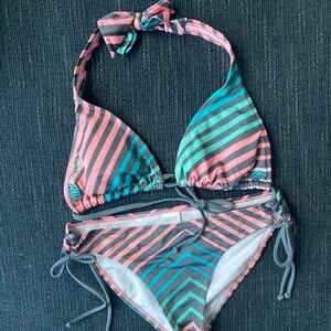 Billabong bikini size S
